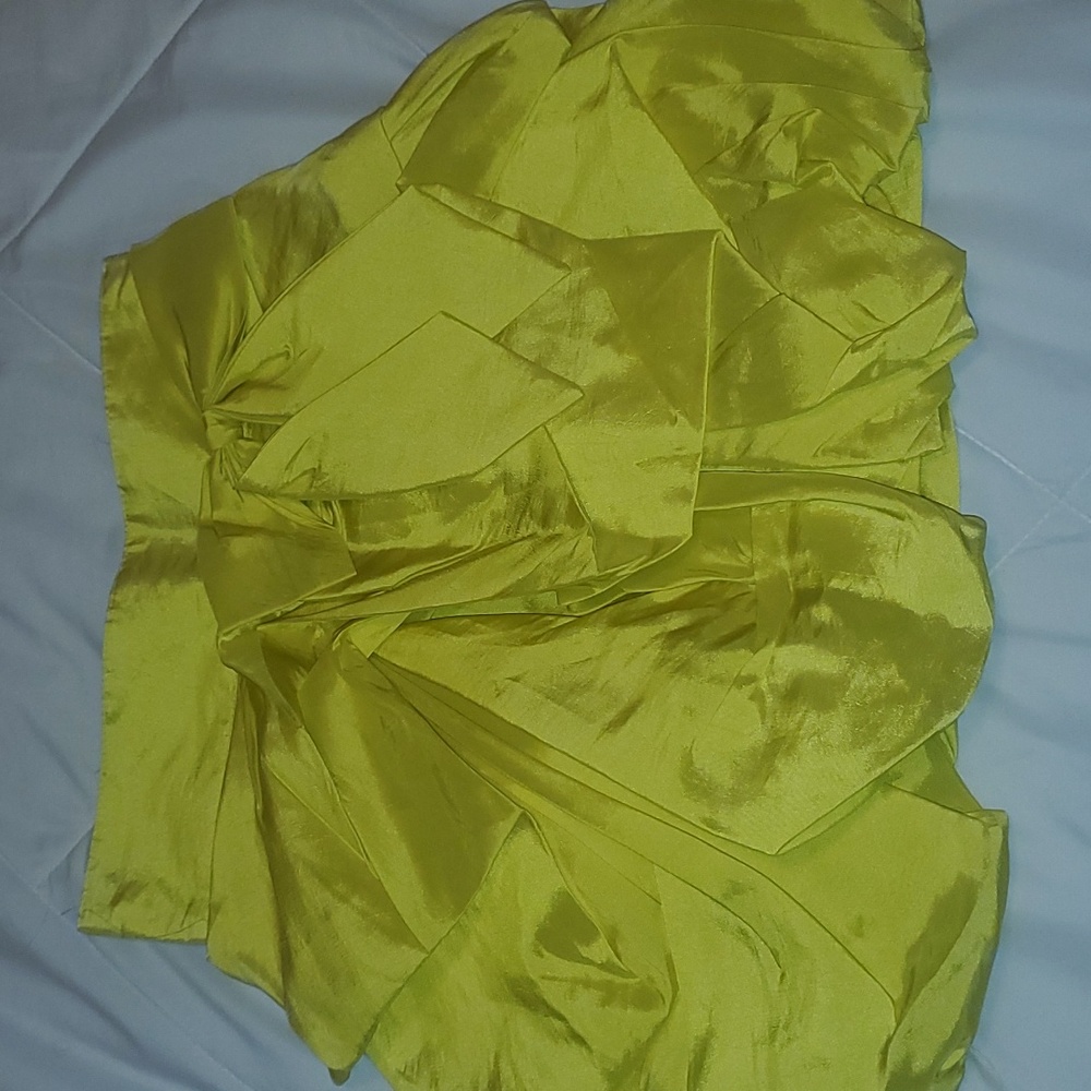 Yellow skirt